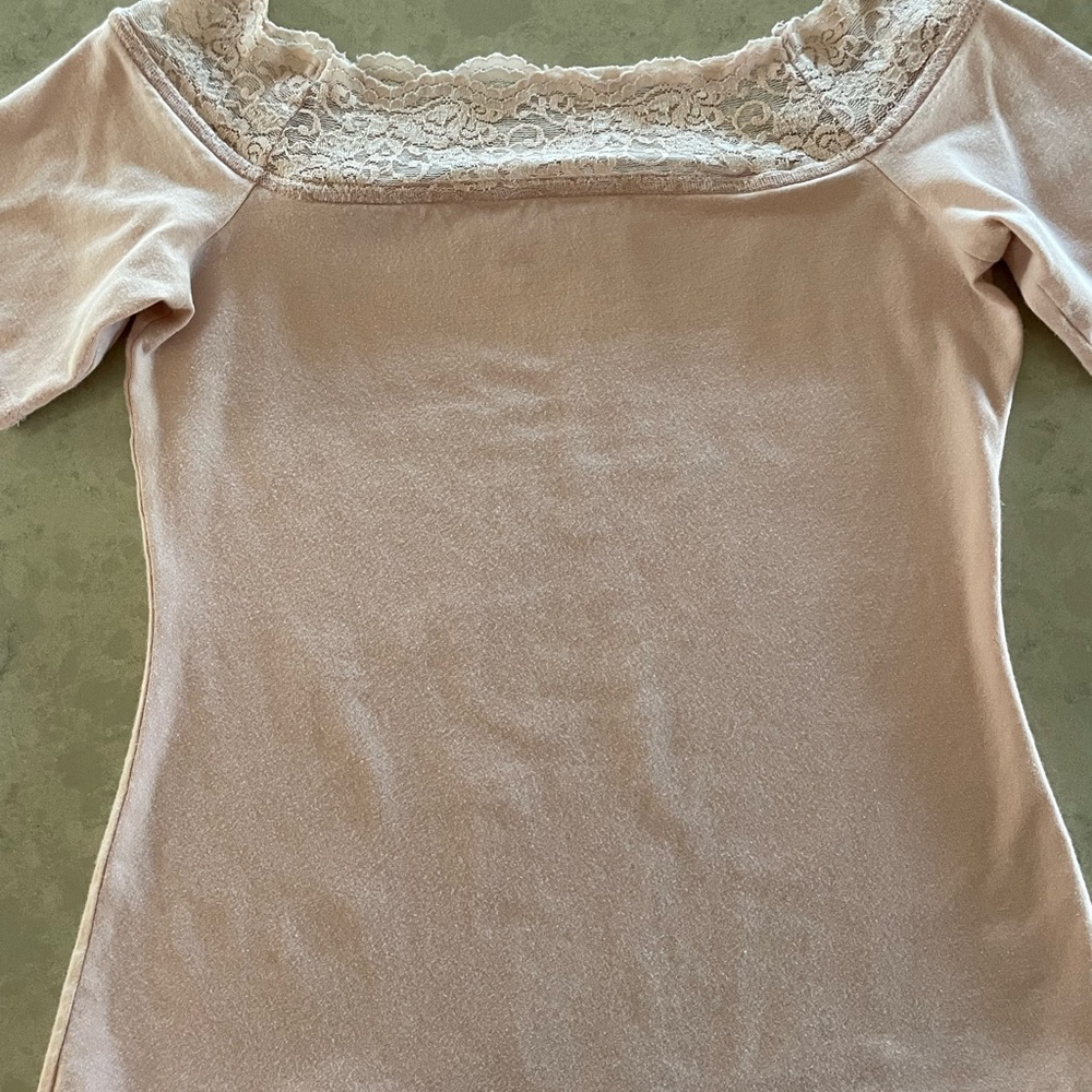 Decree Blush Lace Boat Neck Stretchy Top SM